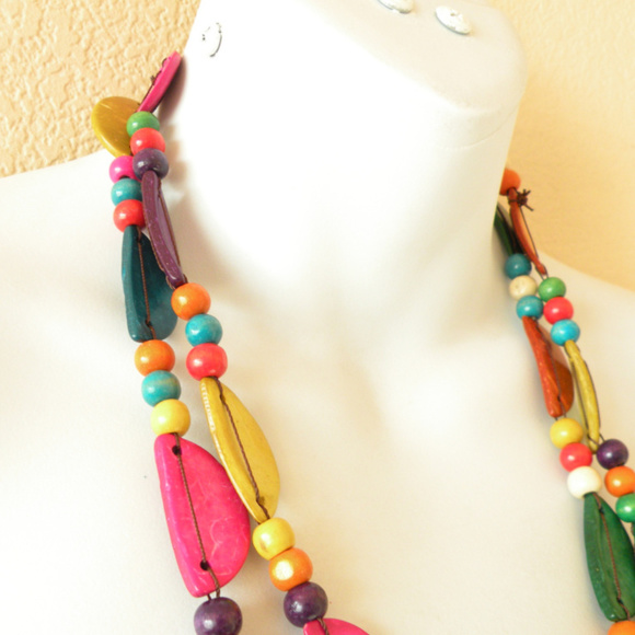 Multicolor Wooden Hand Crafted Beads Lei Necklace - Picture 3 of 6